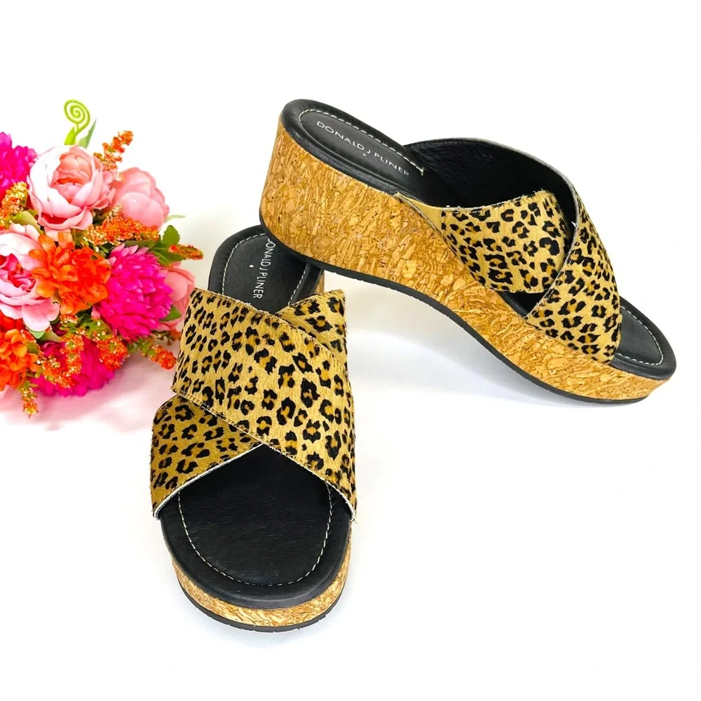 Donald J Pliner Animal Print Seva Cross Cork Sandal Wedge Size 8 - Picture 1 of 7